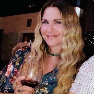 Meet your Posher, Monica